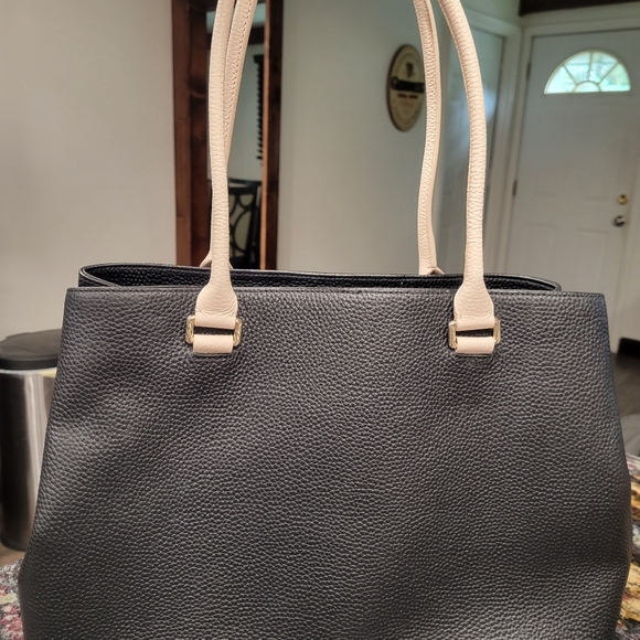 Kate Spade New York - Picture 3 of 8